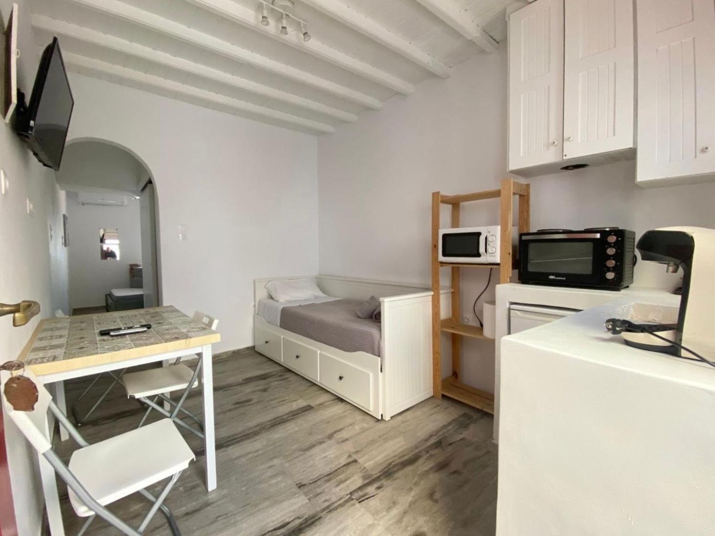 Апартаменти Elenitas Town House With Balcony And Sea View Mykonos Town Екстер'єр фото